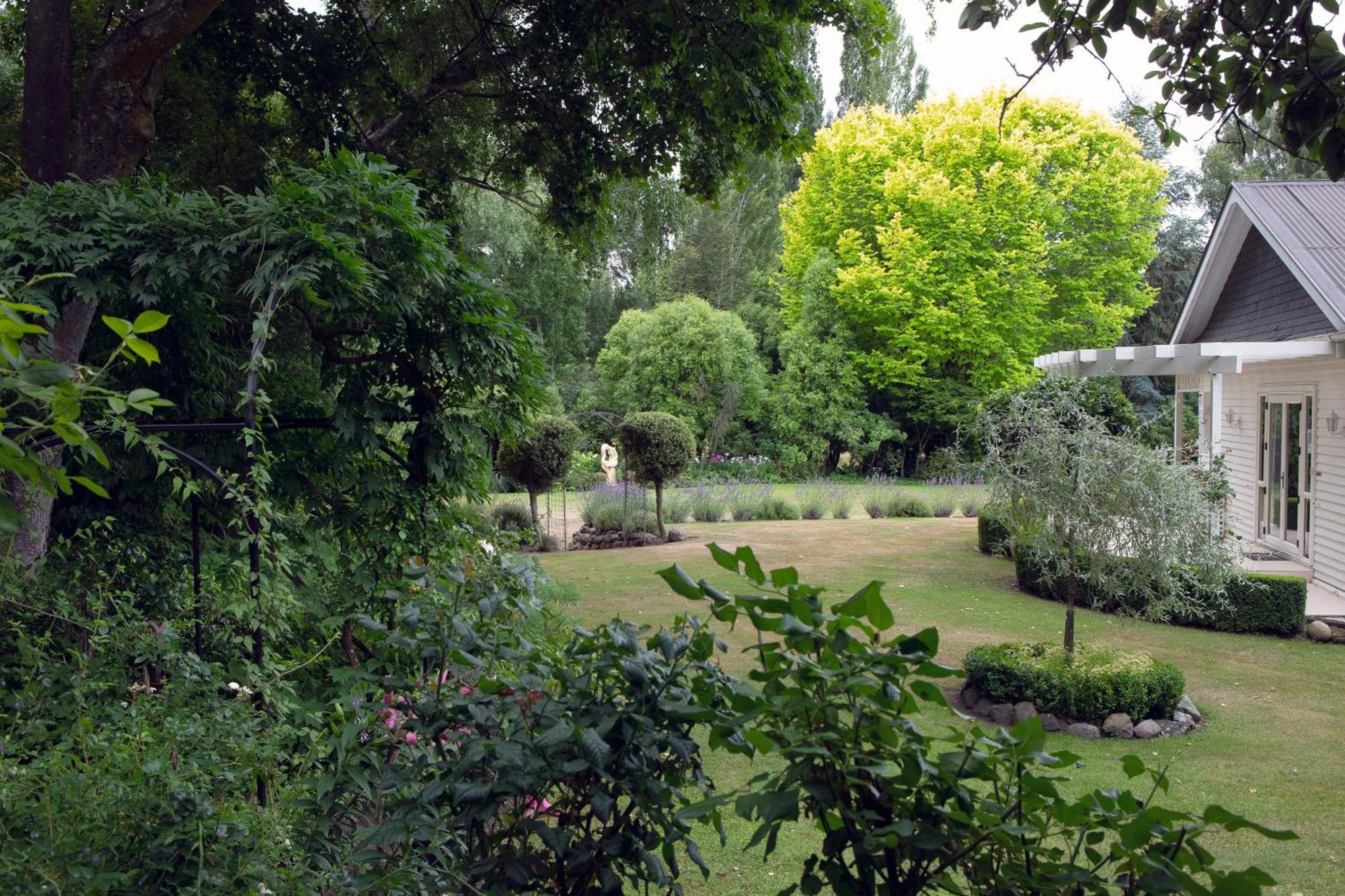 Karetu Downs Farm * Hawarden